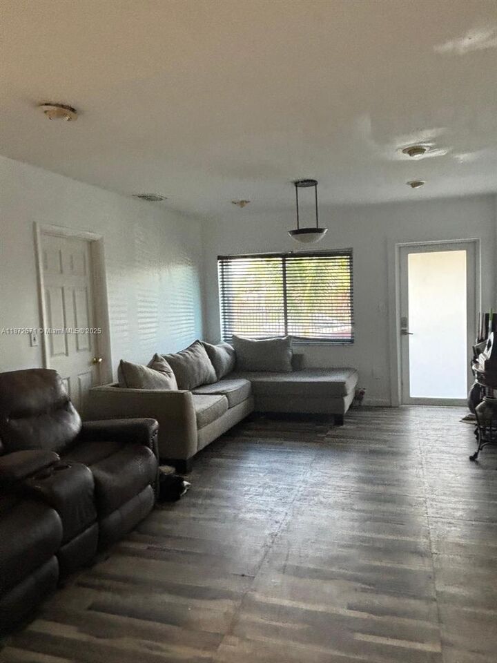 Property Photo: 12120 SW 188th St FL 33177
