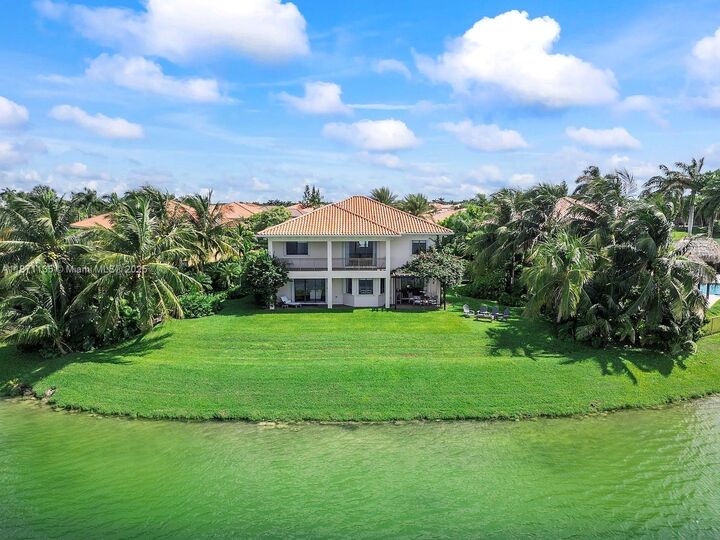 Property Photo: 7786 SW 188th Ter FL 33157