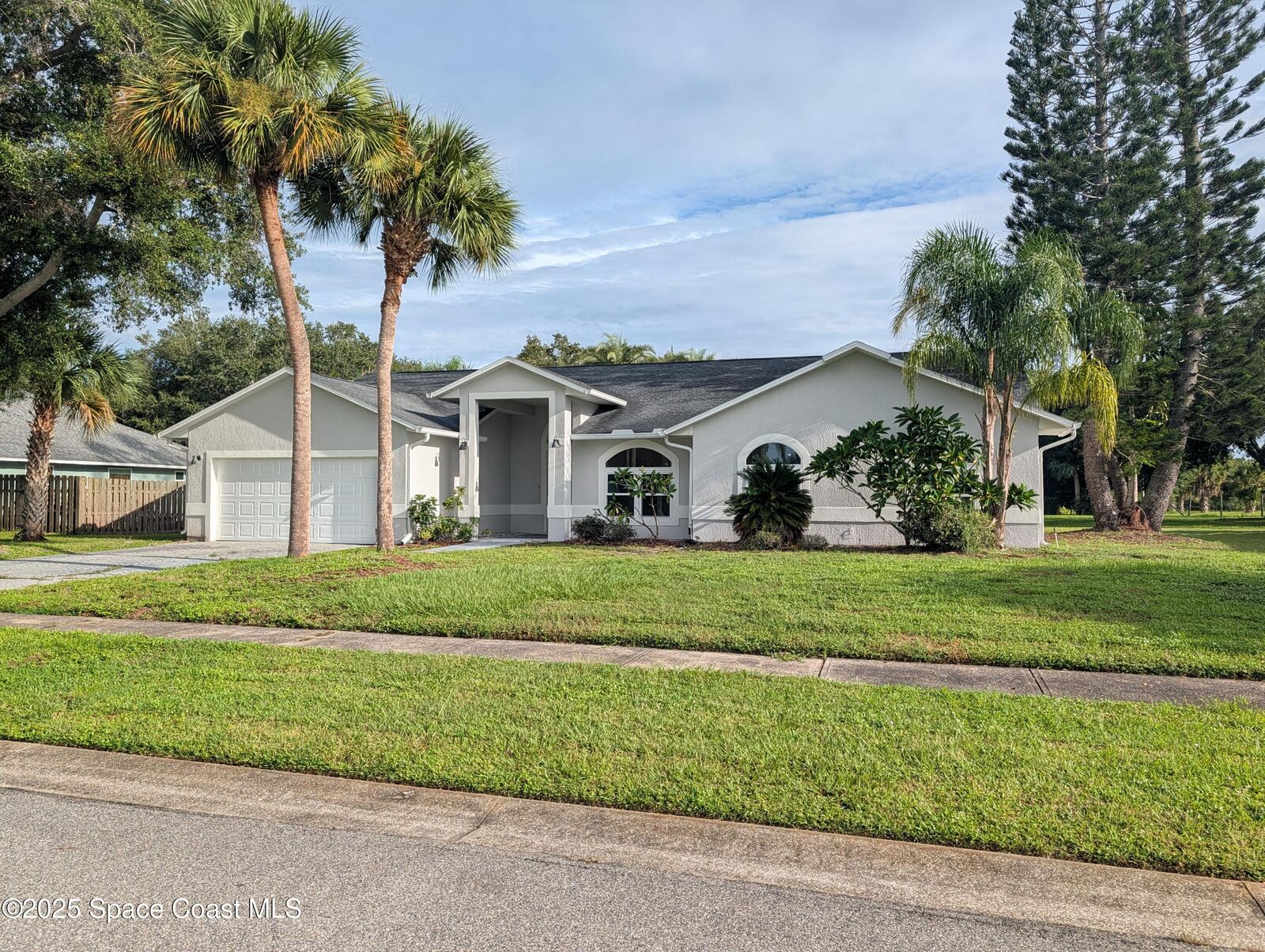 Property Photo: 370 Northgrove Drive FL 32953