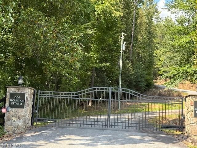 Property Photo:  16 Turkey Trail  NC 28649 