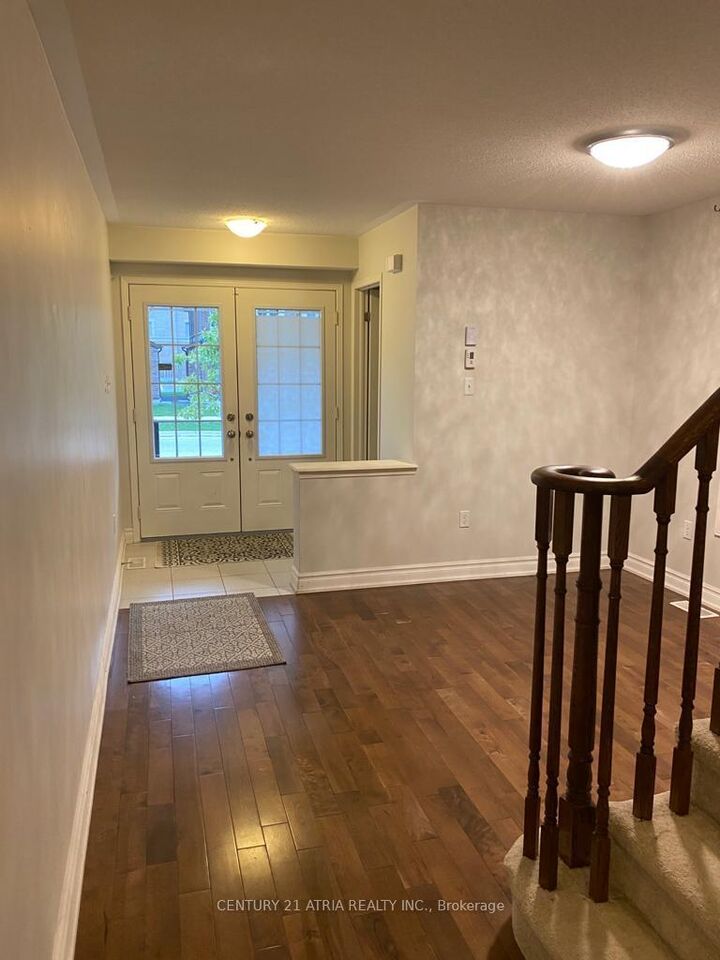 Property Photo:  177 Windfields Farm Drive  ON L1H 7K4 