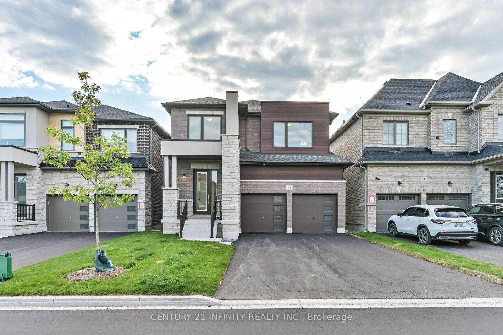 Photo de la propriété:  10 Hoad Street  ON L1B 0W1 