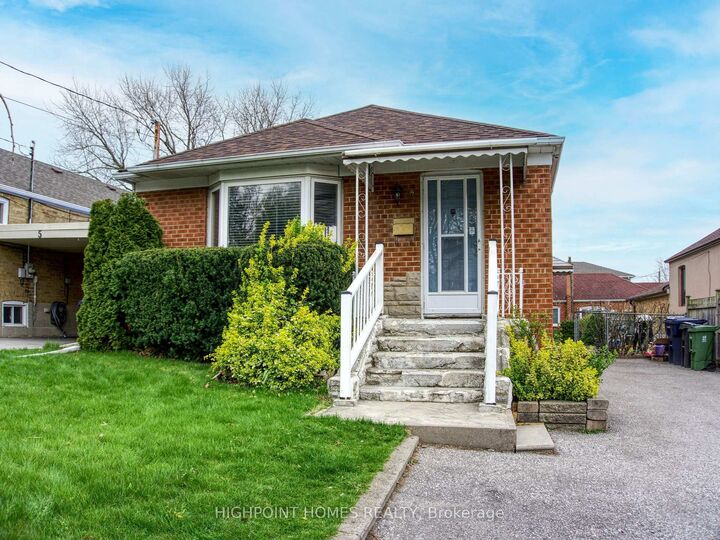 Property Photo: 3 Landseer Road ON M1K 3A6