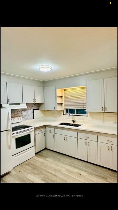 Property Photo:  26 Kenton Drive  ON M2R 2H8 