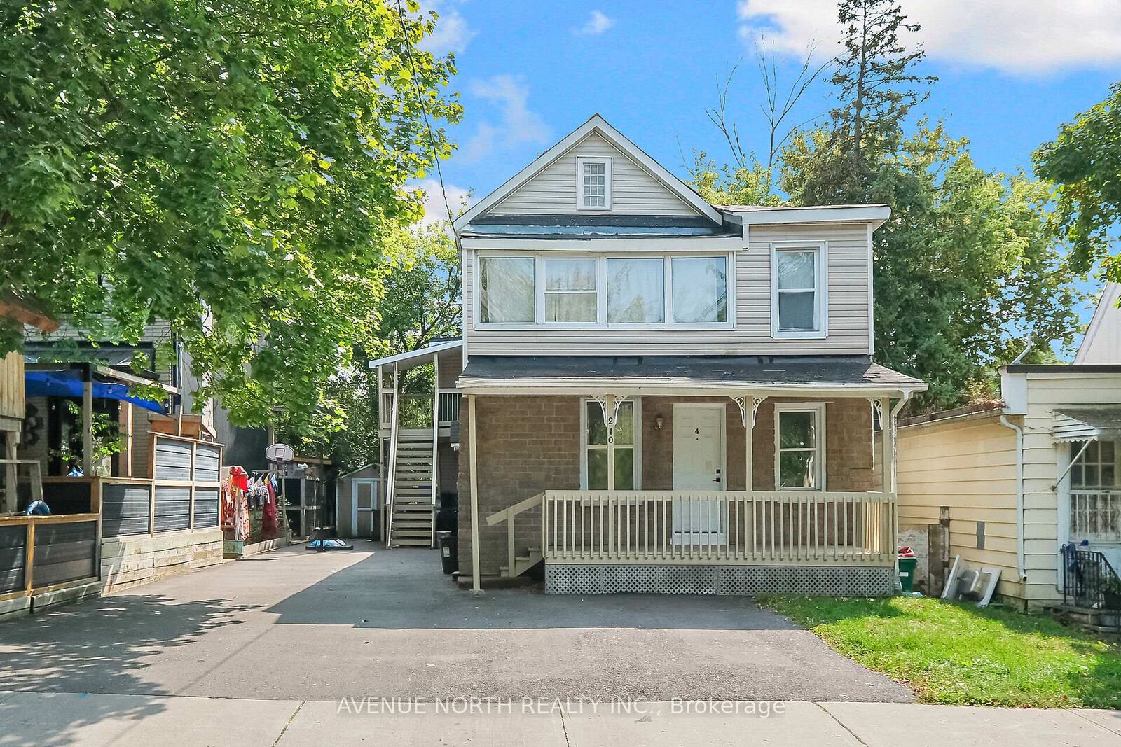 Property Photo:  210 Dagmar Avenue  ON K1L 5S9 