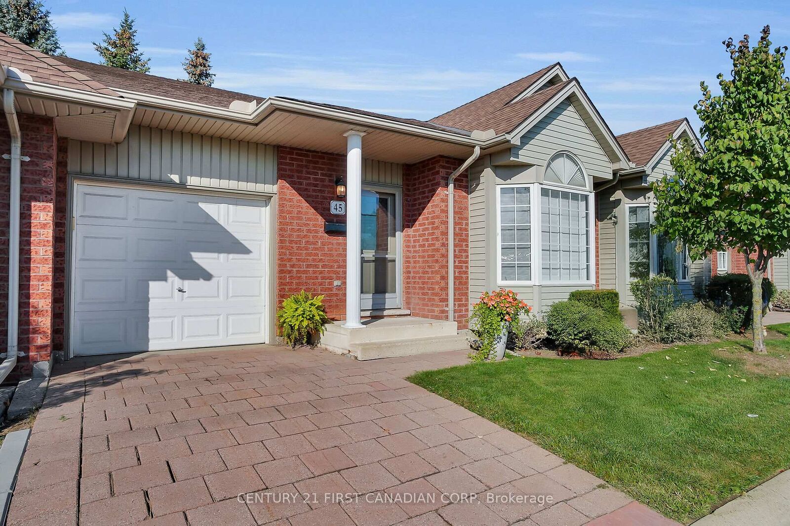 Photo de la propriété: 1555 Highbury Avenue N 45 ON N5Y 5R3