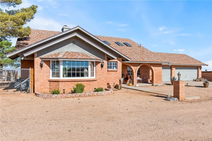Property Photo: 6499 E Westwind Road AZ 86401