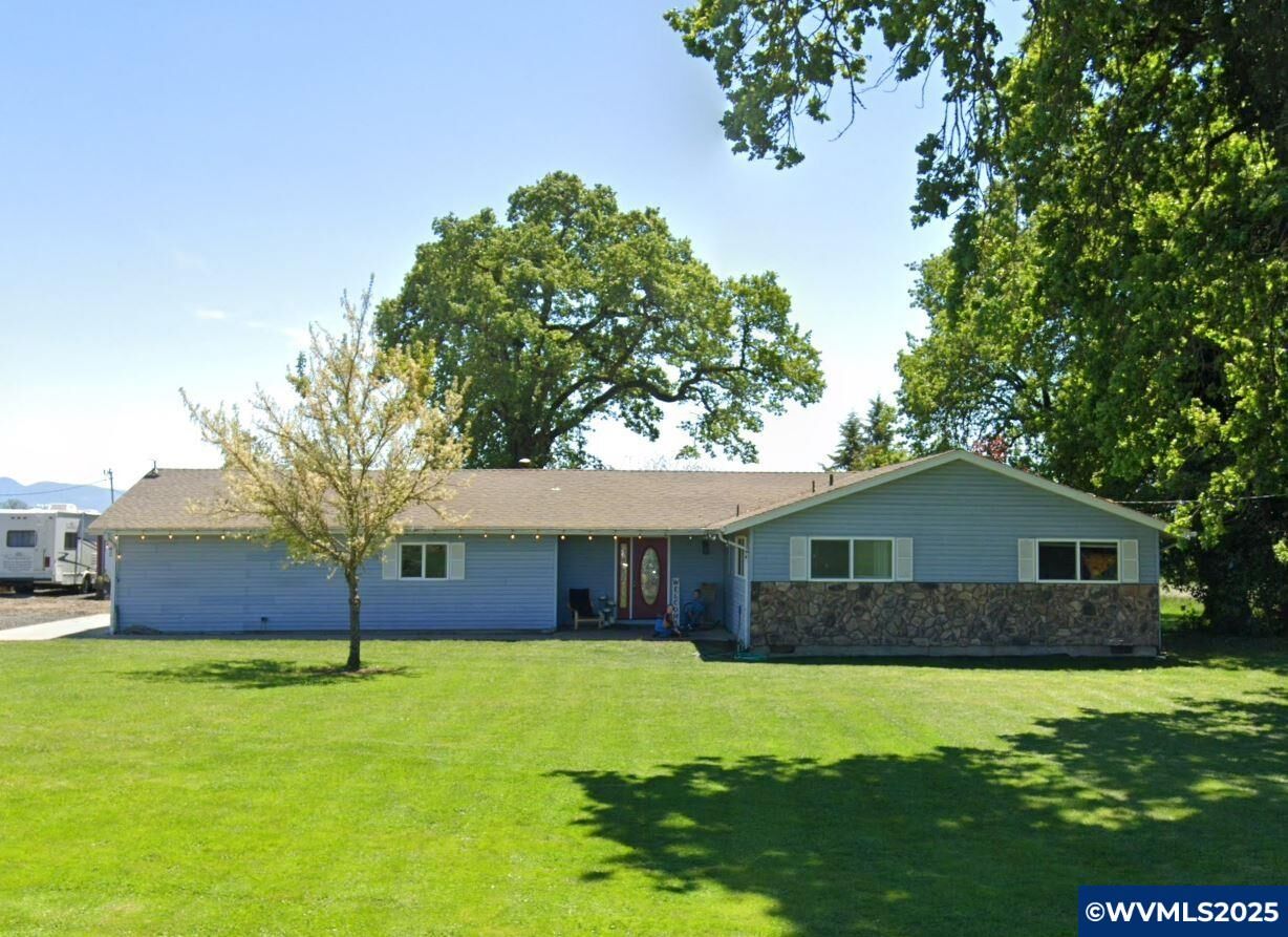 Property Photo:  31366 Oak Plain Dr  OR 97348