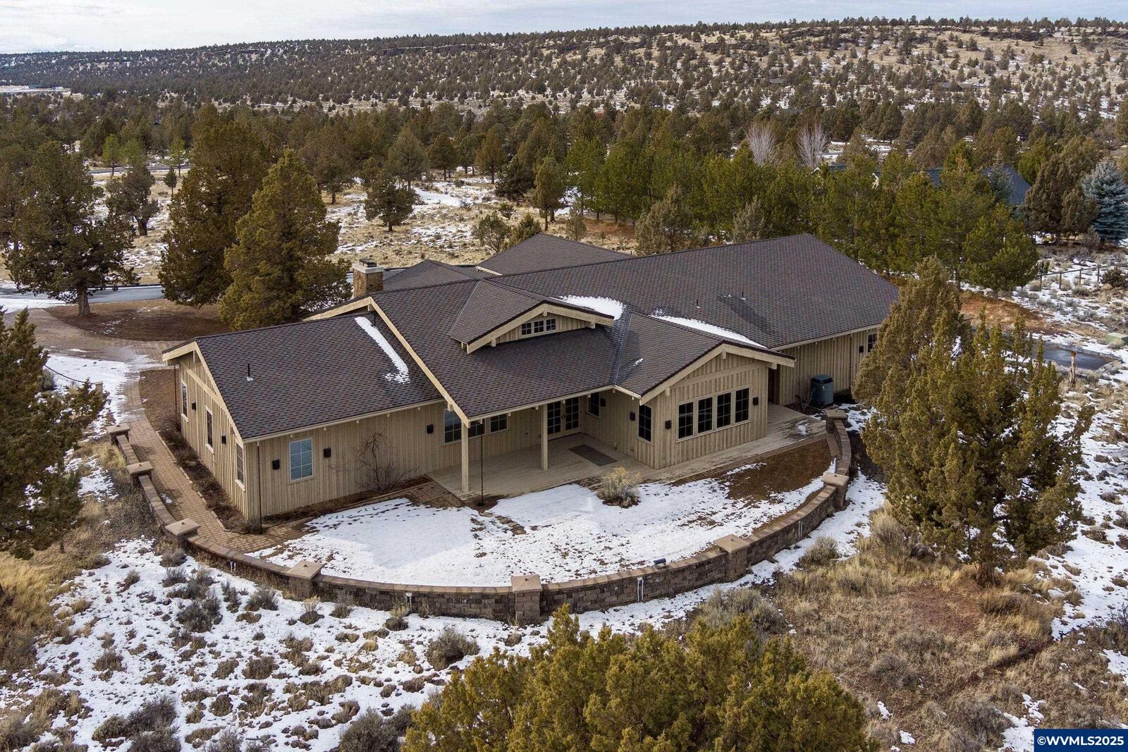 Property Photo:  7915 NW Grubstake Wy  OR 97756 