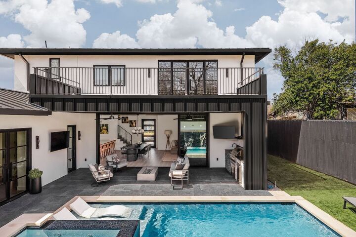 Property Photo:  3007 Garden Villa Lane  TX 78704 