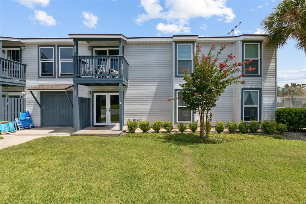 Property Photo: 631 Tarpon Avenue FL 32034