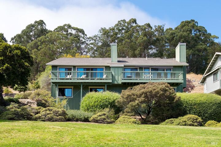 Property Photo:  30 Toyon Court  CA 94925 