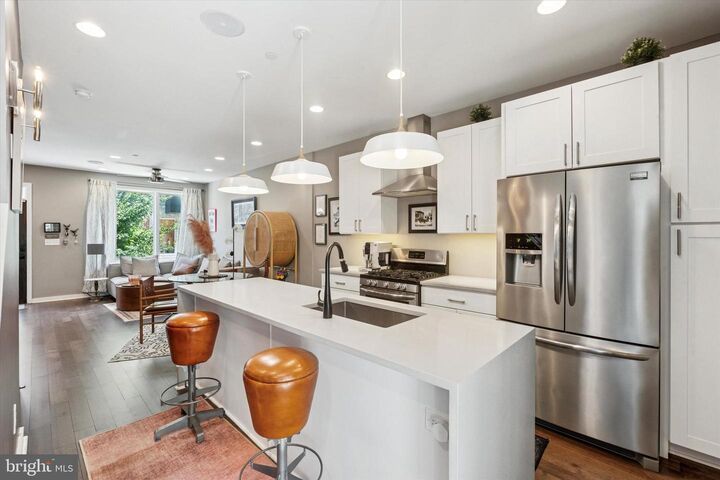 Property Photo: 1034 S Randolph Street PA 19147