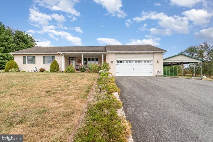 29 Robin Circle  Halifax PA 17032 photo
