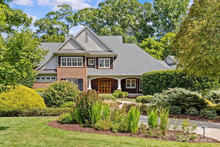 2301 Vernon Drive  Charlotte NC 28211 photo