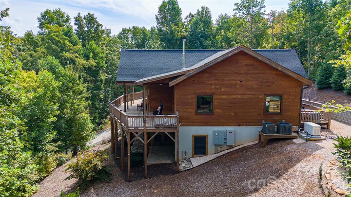 Property Photo: 265 Grandview Peaks Drive NC 28761