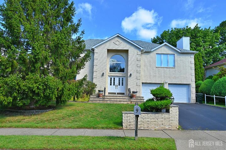 9 Vallata Place  Edison NJ 08820 photo