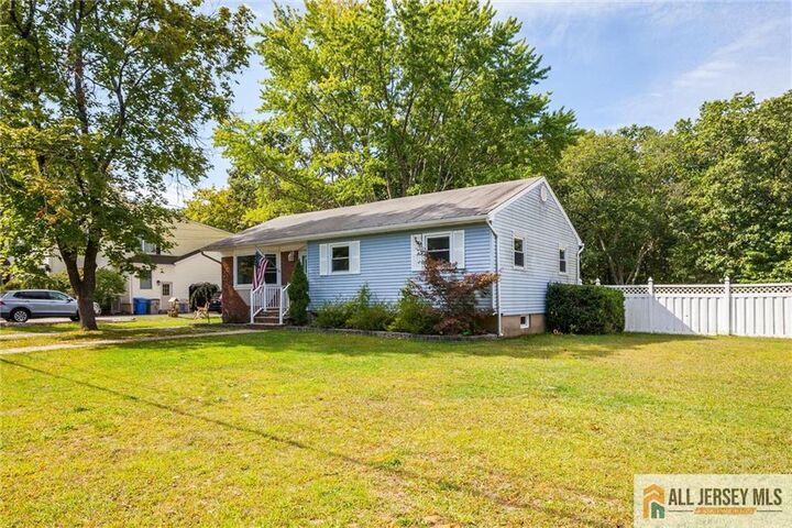 Property Photo:  7 North Street  NJ 08857 
