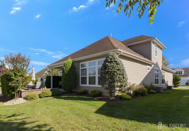 Property Photo:  2 Jester Court  NJ 08831 