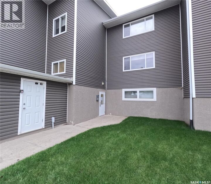 Property Photo:  101 221 Main Street S  SK S6H 4R6 