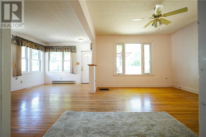 Property Photo:  49 Mooney Street  ON P3B 3H3 