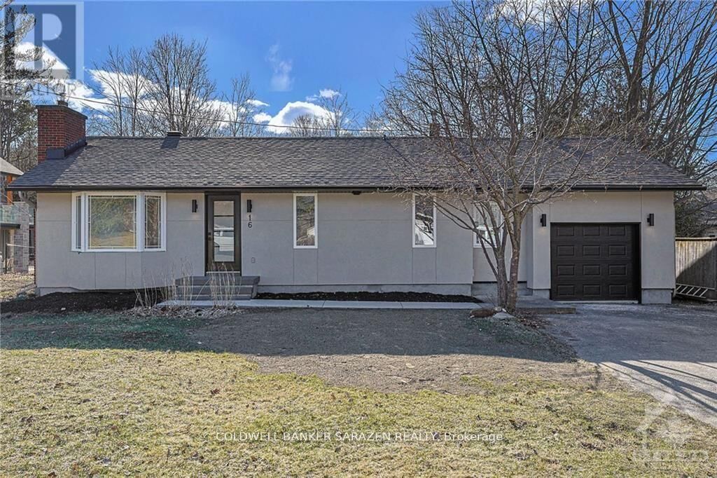 Property Photo:  16 Turtleback Way  ON K2S 1P6 