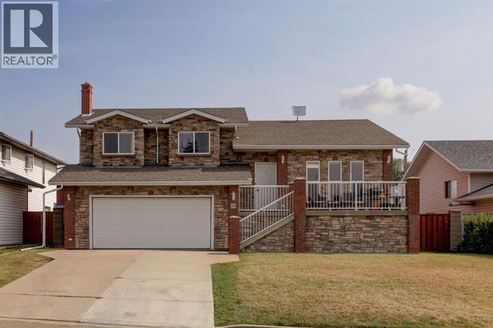 210 14 Street Northwest  Drumheller AB T0J 0Y1 photo