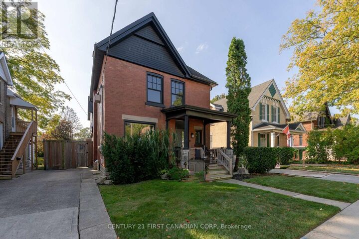 Property Photo:  239 Tecumseh Avenue East  ON N6C 1S7 