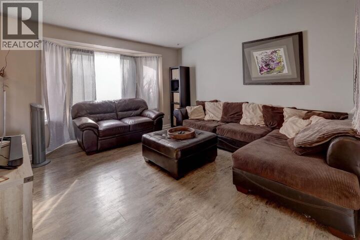 Property Photo: 106 Aerial Crescent AB T0J 0Y9