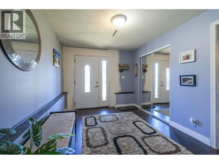 Property Photo:  531 Baywood Crescent  BC V2B 6B2 