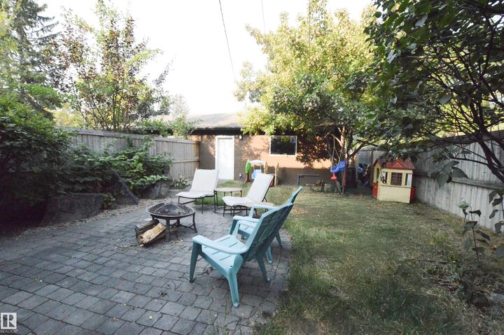 11846 125 Street NW  Edmonton AB T5L 0R9 photo