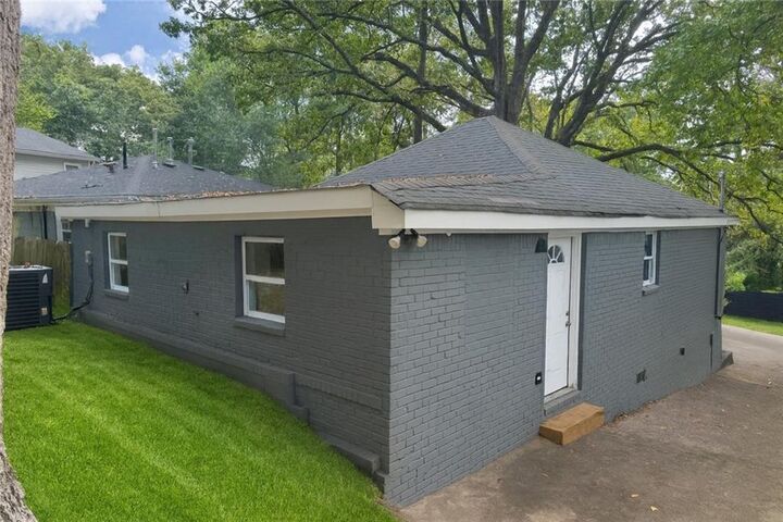 Property Photo:  403 Westchester Boulevard NW  GA 30314 