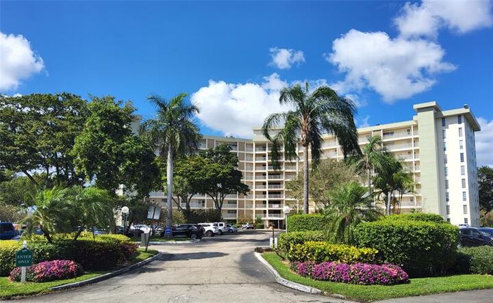 Property Photo: 3090 N Course Dr 510 FL 33069