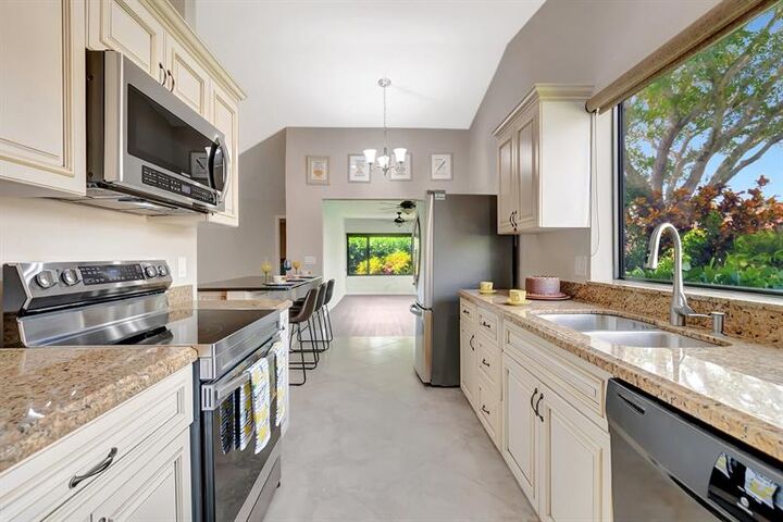 Property Photo: 3180 NW 13th St FL 33445