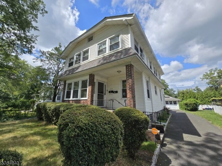 Property Photo:  1339 E 7th St  NJ 07062 