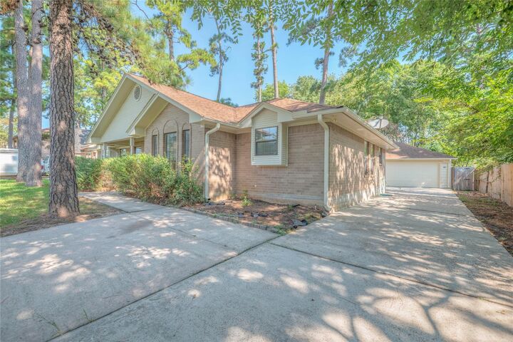 Property Photo: 11914 Walden Road TX 77356
