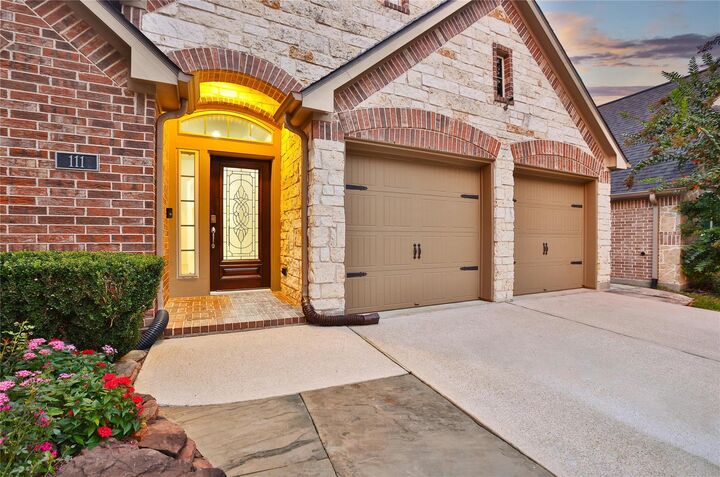 Property Photo:  111 Forest Heights Way  TX 77316 