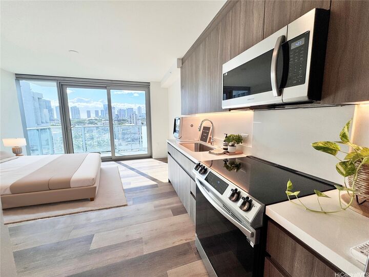1515 Liona Street 508  Honolulu HI 96814 photo