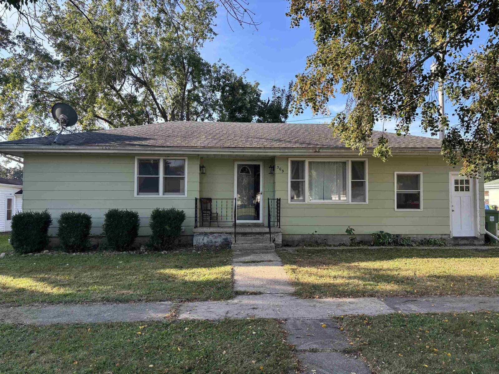 Property Photo: 309 4th Street IA 50602