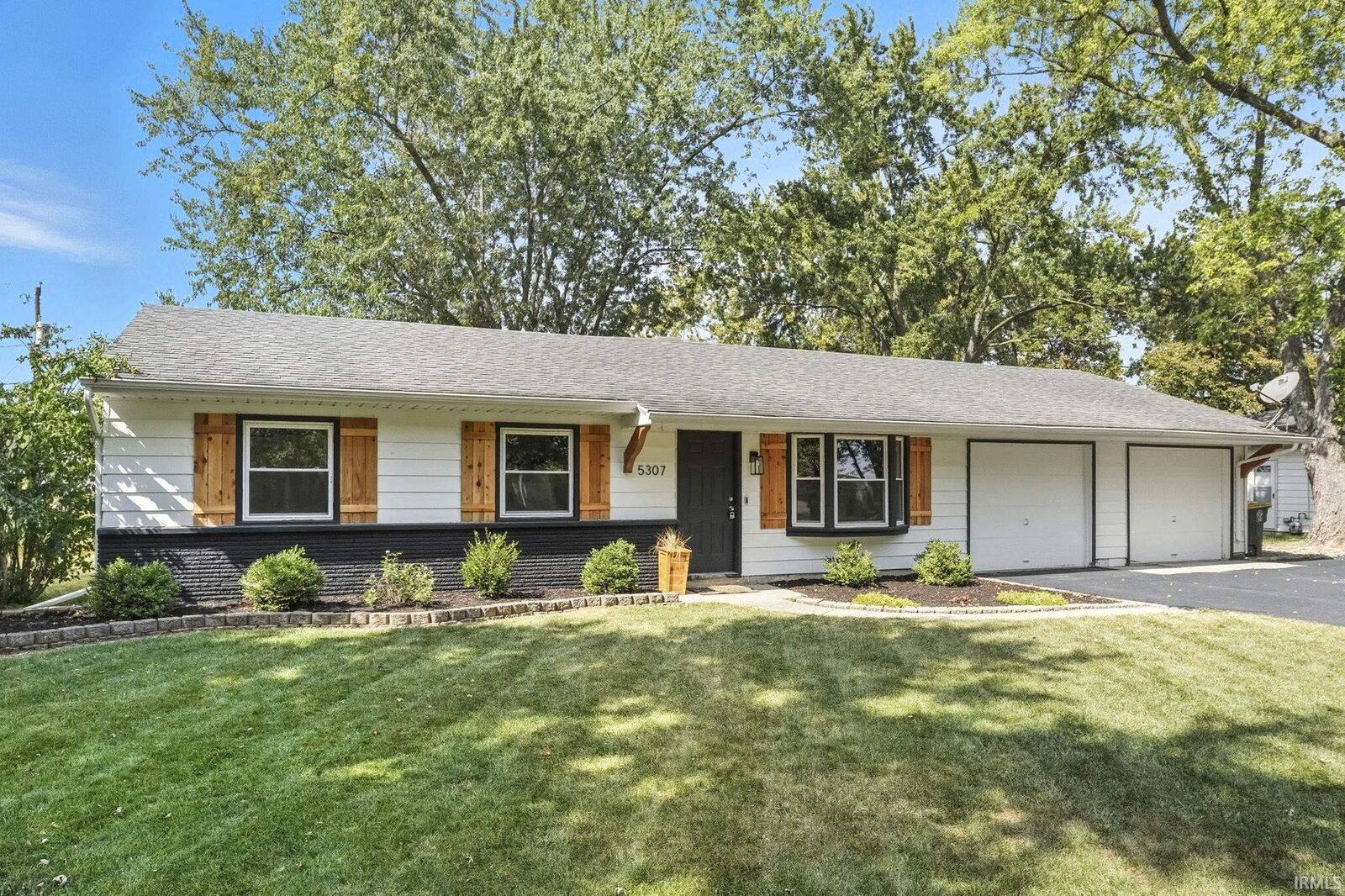 Property Photo:  5307 Eicher Drive  IN 46835-3625 