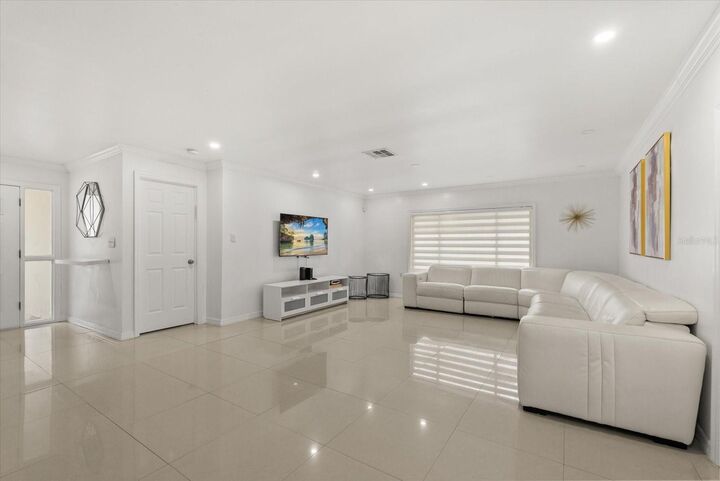 Property Photo:  8607 Sandberry Boulevard  FL 32819 