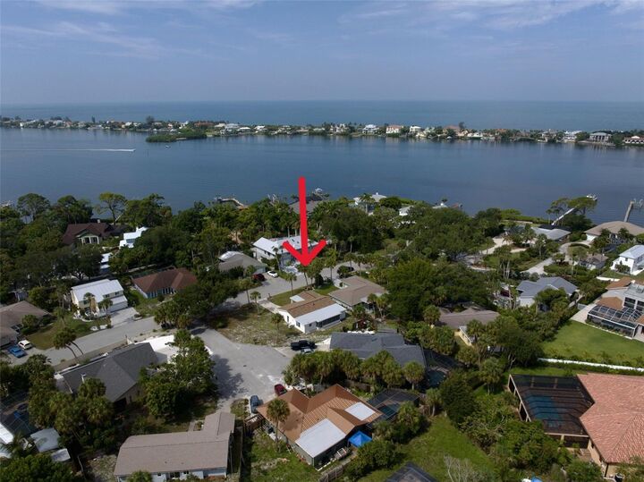 Property Photo:  524 Casas Bonitas Way  FL 34275 