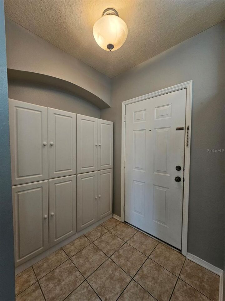 Property Photo:  2456 Lake Woodberry Circle  FL 33510 