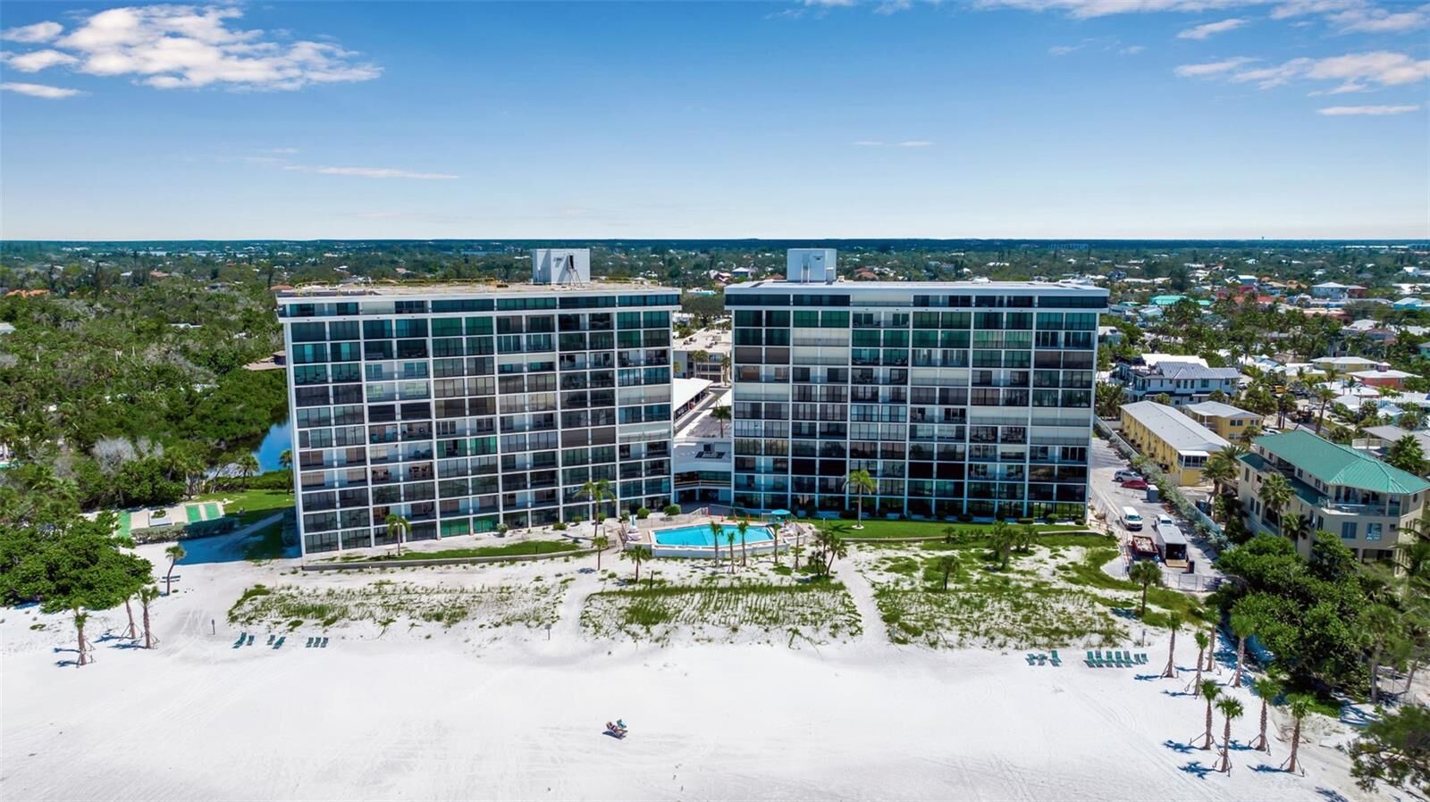 Property Photo:  19 Whispering Sands Drive 203  FL 34242 