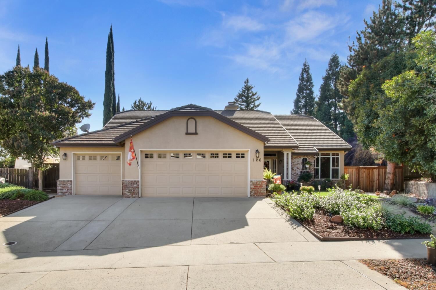 Property Photo: 126 Brookhaven Drive CA 95678