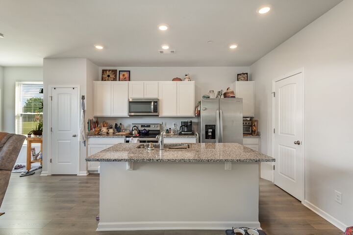 Property Photo:  214 Warrior Pl  TN 37015 