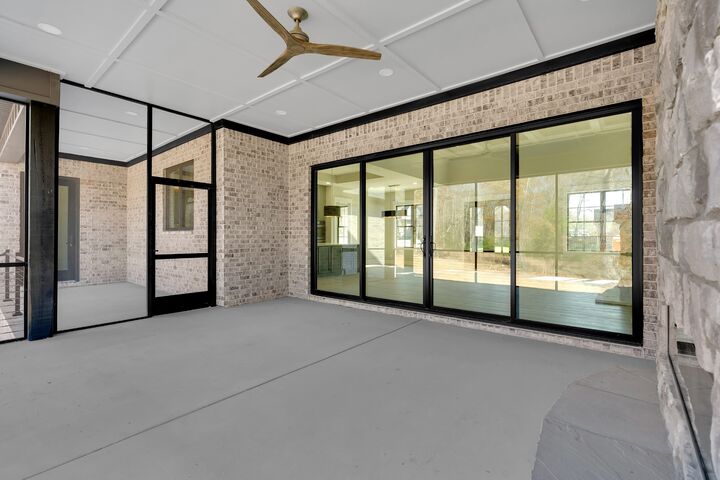 Property Photo:  2108 Country Club Dr  TN 37388 