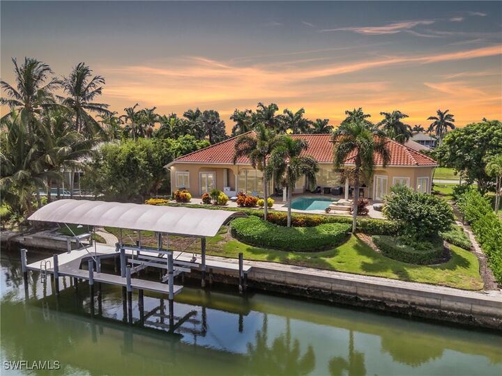Property Photo:  1590 Caxambas Court  FL 34145 