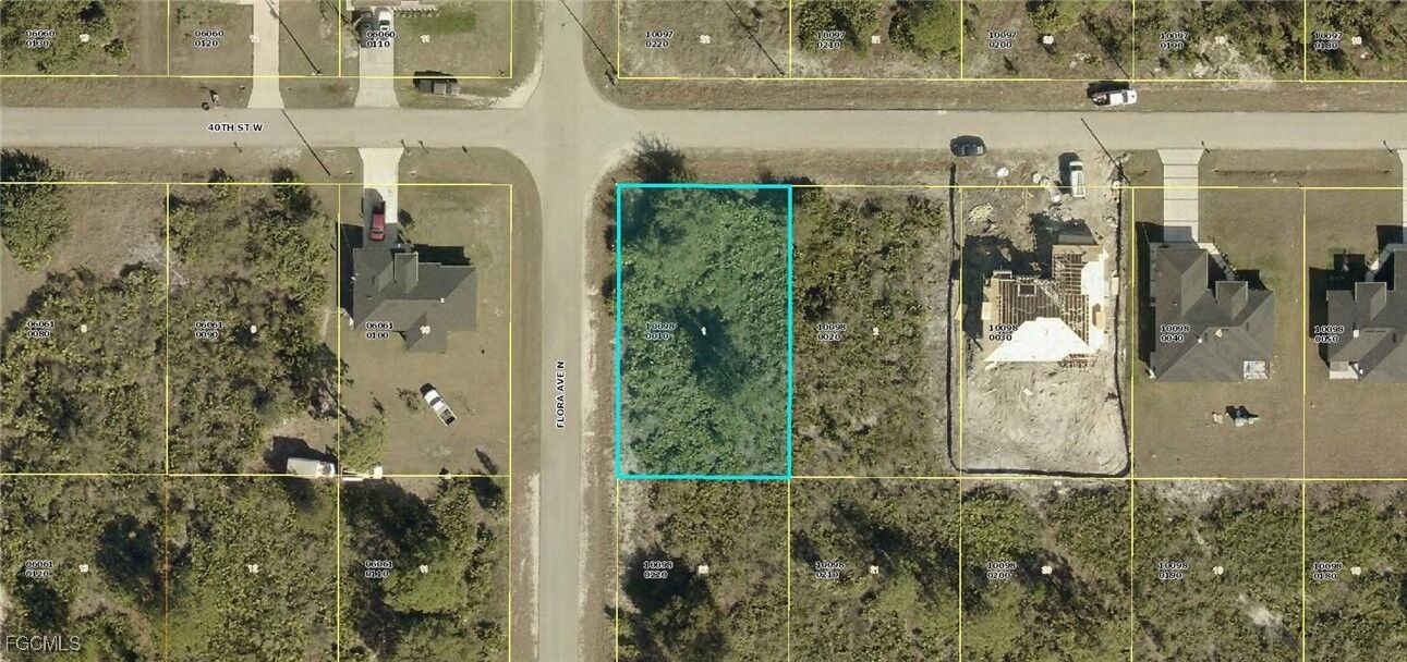 Property Photo: 2621 40th Street W FL 33971