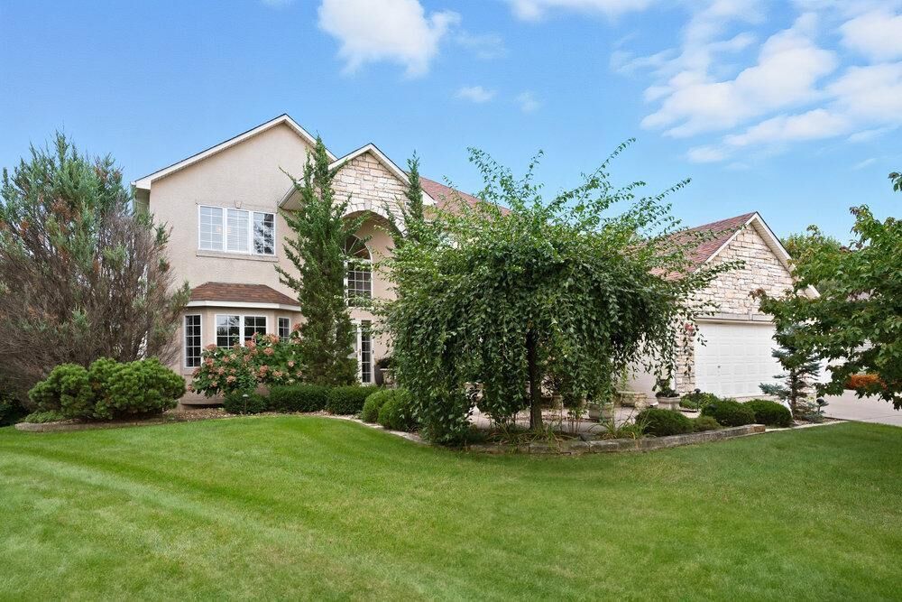 Property Photo:  17949 Strawberry Court  MN 55347 
